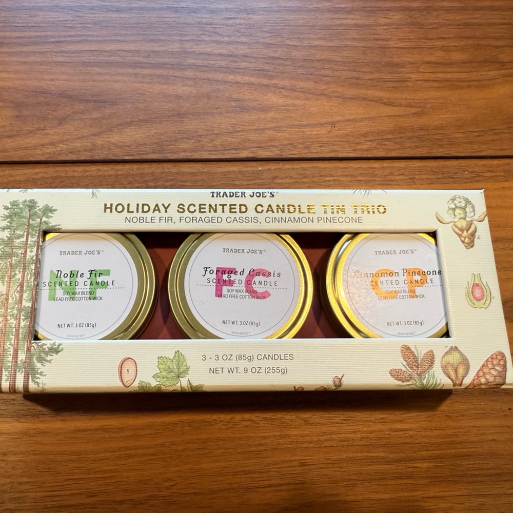 Trader Joe’s Limited Edition
Festive Candle Tin Set - Green, Red, Gold